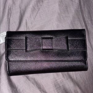 Sophisticated Black Leather Wallet with Bow Detail